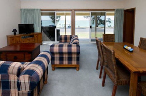 Barmera Lake Resort Motel - VIC Tourism 17