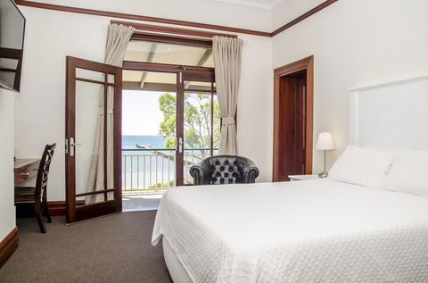 Streaky Bay Hotel Motel - VIC Tourism 14