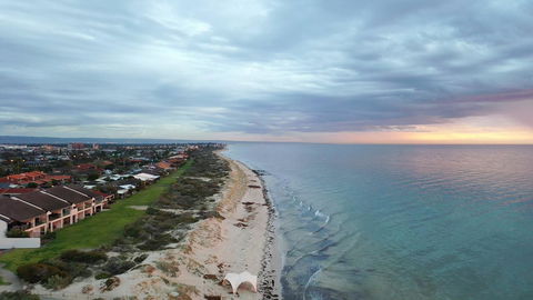 Luxurious 3 Bedroom Beachfront - Panoramic Views - VIC Tourism 1