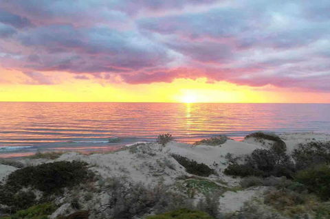 Luxurious 3 Bedroom Beachfront - Panoramic Views - VIC Tourism 14
