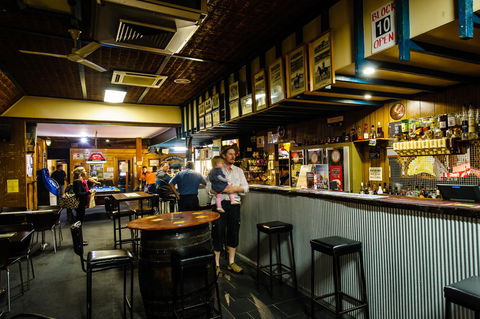 The Anglers Inn - VIC Tourism 2