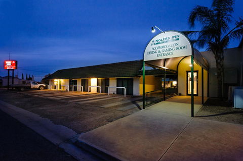 The Anglers Inn - VIC Tourism 1