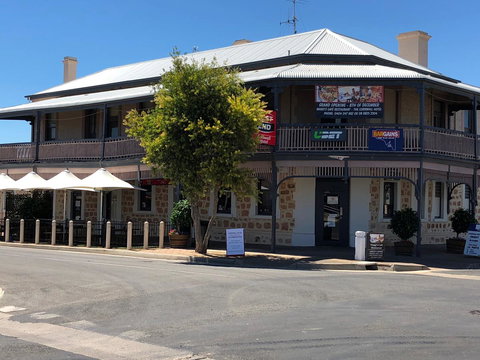 Cornwall Hotel - VIC Tourism 13