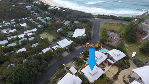 Boom 6 Boomerang Beach - VIC Tourism 6