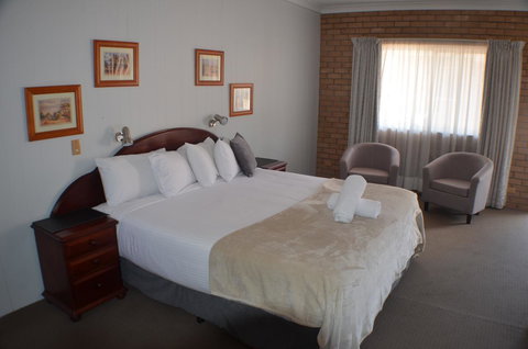 Deer Park Motor Inn Armidale - VIC Tourism 5