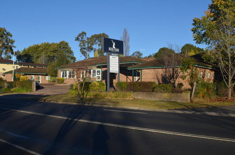 Deer Park Motor Inn Armidale - VIC Tourism 0