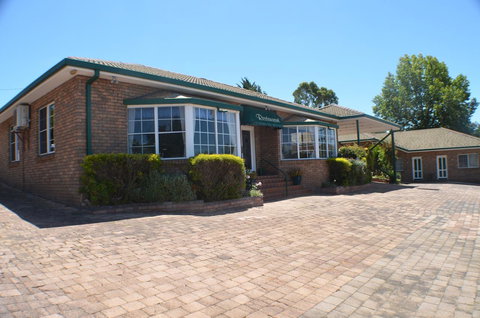 Deer Park Motor Inn Armidale - VIC Tourism 32