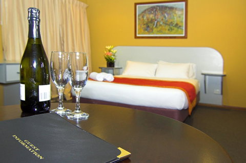 Victoria Hotel Strathalbyn - VIC Tourism 13