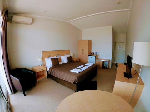 Highway One Motel - VIC Tourism 11