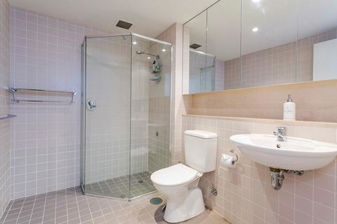 Glenelg Holiday Apartments-Pier - VIC Tourism 5