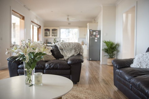 Port Lincoln Seaside Home - VIC Tourism 4