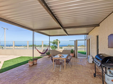 Pearl By The Sea - VIC Tourism 11