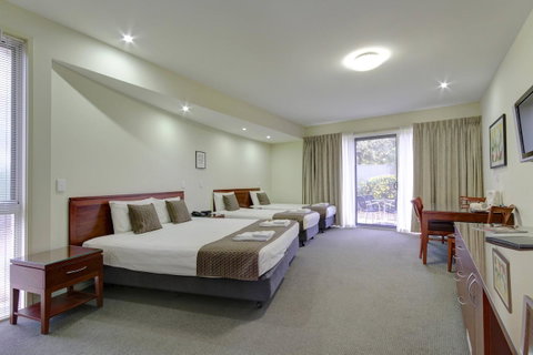 Strath Motel - VIC Tourism 10