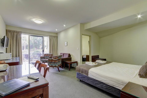 Strath Motel - VIC Tourism 18