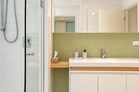 Glenelg Skyline Beachfront Penthouse, Adelaide - VIC Tourism 19