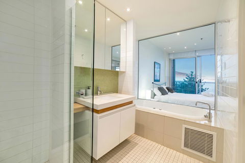 Glenelg Skyline Beachfront Penthouse, Adelaide - VIC Tourism 15