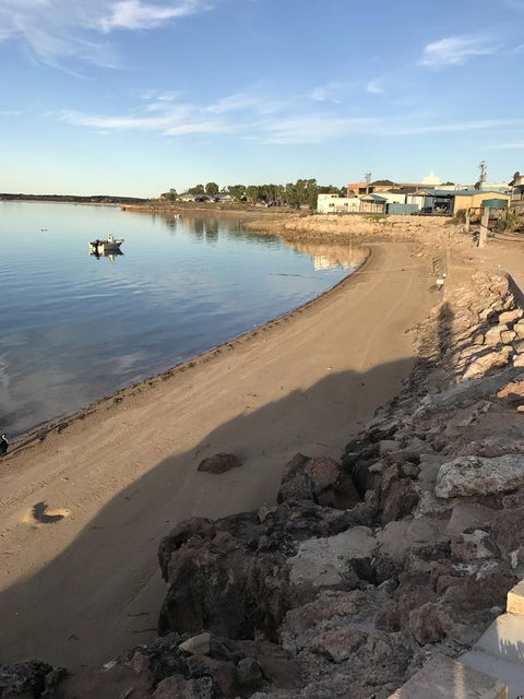 Beachside & Jetty View Apartment 6 - Captain\'s Apt - VIC Tourism 30