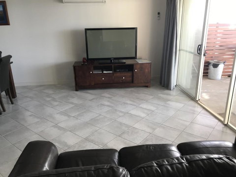 Beachside & Jetty View Apartment 6 - Captain\'s Apt - VIC Tourism 34