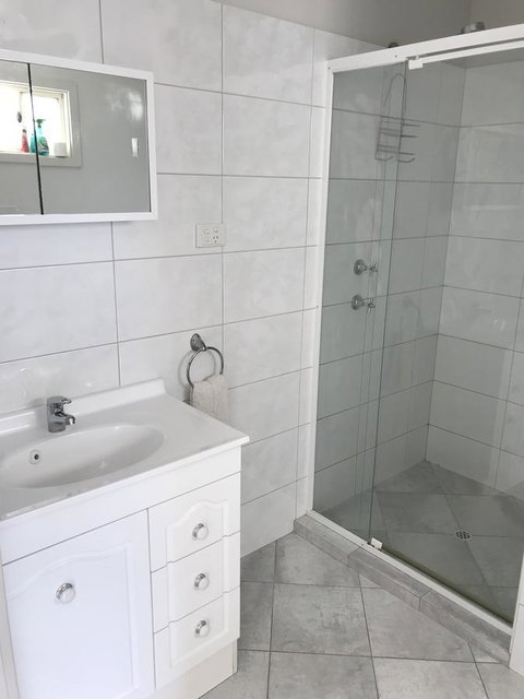 Beachside & Jetty View Apartment 6 - Captain\'s Apt - VIC Tourism 21