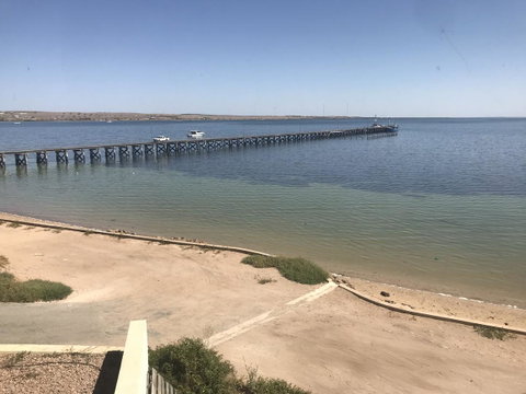 Beachside & Jetty View Apartment 6 - Captain\'s Apt - VIC Tourism 2
