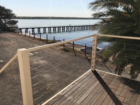 Beachside & Jetty View Apartment 6 - Captain\'s Apt - VIC Tourism 13