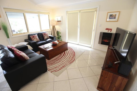 One Tree Bed And Breakfast - VIC Tourism 11