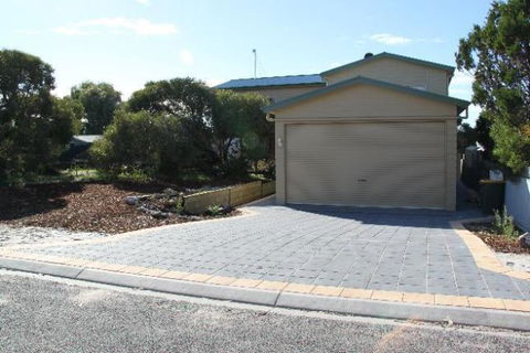 LAS ARENAS - The Sands - BEACH HOUSE - VIC Tourism 0