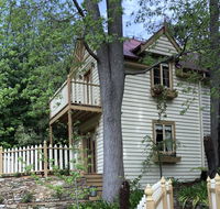 Aldgate Creek Cottage Bed and Breakfast - VIC Tourism