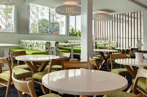 Walkers Arms Hotel - VIC Tourism 4