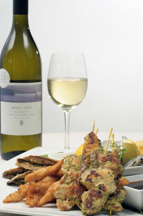 Walkers Arms Hotel - VIC Tourism 20