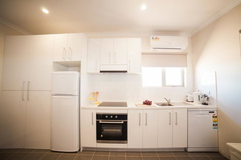 Exmouth Escape Resort - VIC Tourism 30