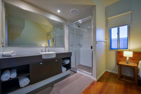 Exmouth Escape Resort - VIC Tourism 12