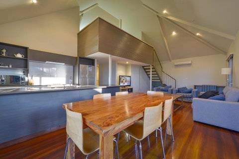 Exmouth Escape Resort - VIC Tourism 9