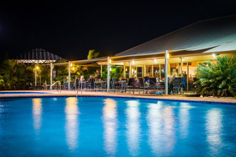 Exmouth Escape Resort - VIC Tourism 0