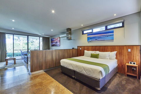 Eight Willows Retreat - VIC Tourism 9