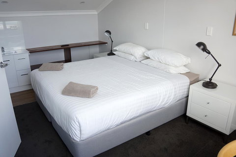 Oceanside 23 - VIC Tourism 9