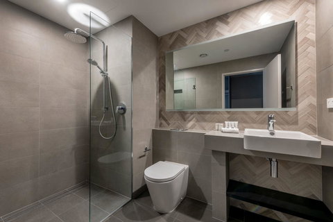 The Adnate Perth - Art Series - VIC Tourism 22