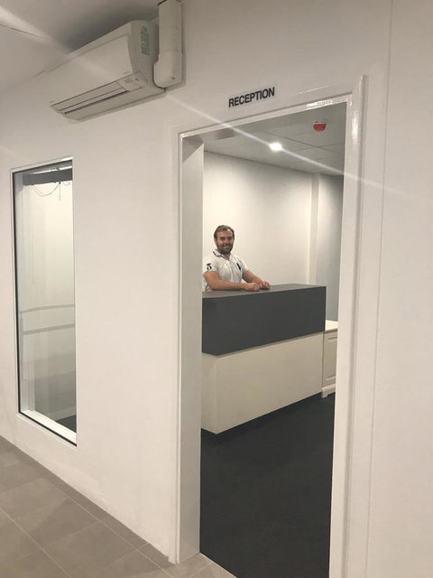 Perth City Backpackers Hostel - Note - Valid Passport Required To Check In - VIC Tourism 18