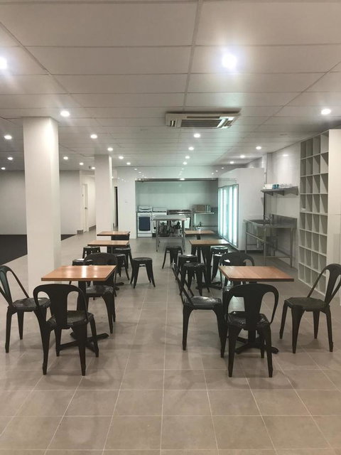 Perth City Backpackers Hostel - Note - Valid Passport Required To Check In - VIC Tourism 7