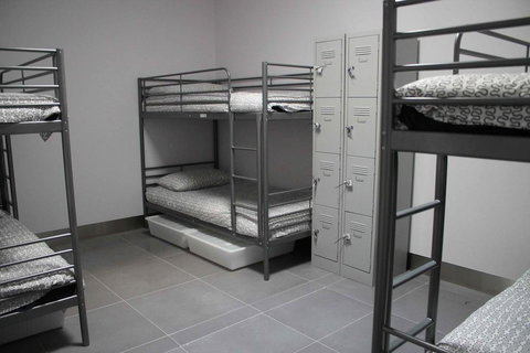 Perth City Backpackers Hostel - Note - Valid Passport Required To Check In - VIC Tourism 3