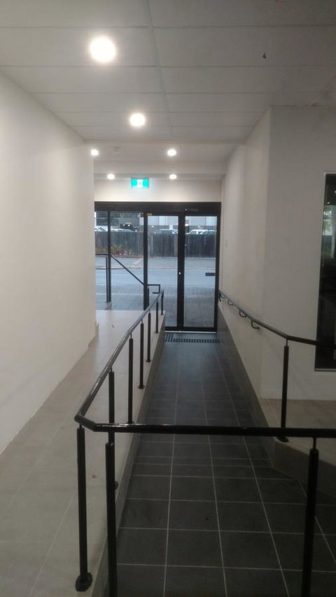 Perth City Backpackers Hostel - Note - Valid Passport Required To Check In - VIC Tourism 20