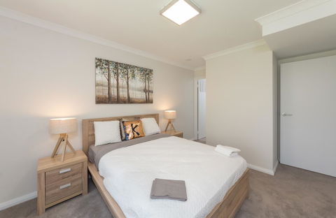 Yaran Suites - VIC Tourism 11