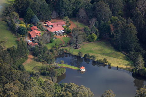 Forest Lodge Resort - VIC Tourism 2
