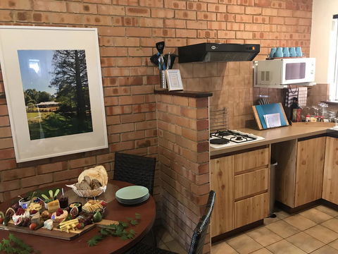 Forest Lodge Resort - VIC Tourism 16