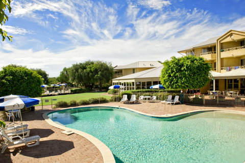 Abbey Beach Resort - VIC Tourism 7