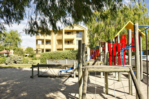 Abbey Beach Resort - VIC Tourism 40