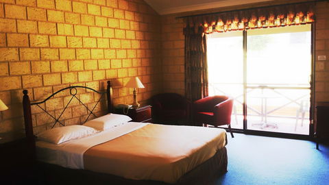 Karri Forest Motel - VIC Tourism 33