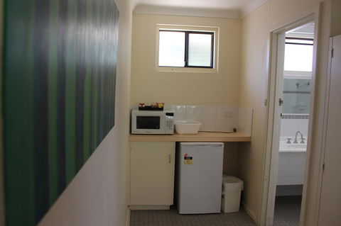 Karri Forest Motel - VIC Tourism 42