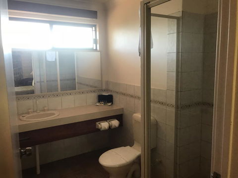 Karri Forest Motel - VIC Tourism 16