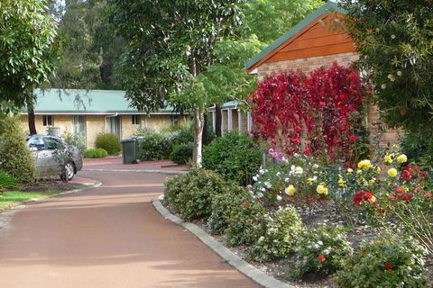 Margaret River Tourist Park - VIC Tourism 38